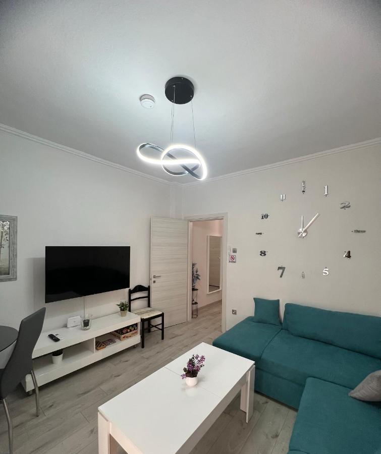 Serres City Center Modern Apartment Dış mekan fotoğraf