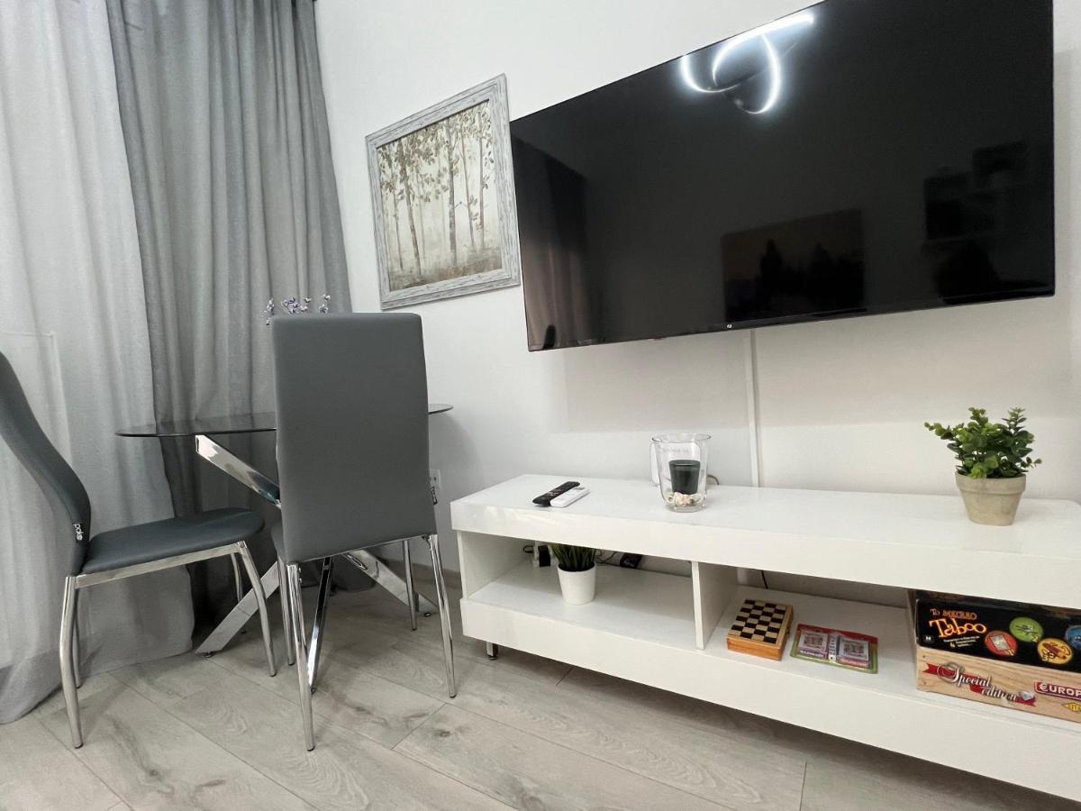 Serres City Center Modern Apartment Dış mekan fotoğraf